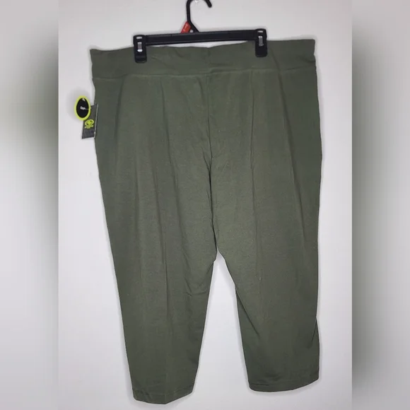 Athletic Works Olive and Coral Capri Pants Bundle - Picture 7 of 8